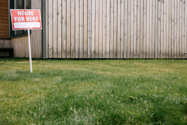 a%20for%20rent%20sign%20in%20a%20front%20yard a%20for%20rent%20sign%20in%20a%20front%20yard